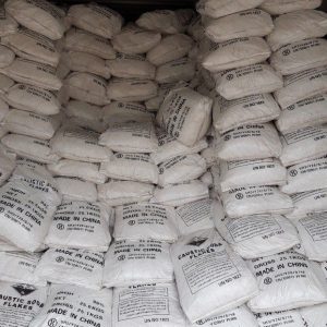 XÚT VẢY CAUSTIC SODA FLAKES NAOH 99% HCST - Ảnh 3